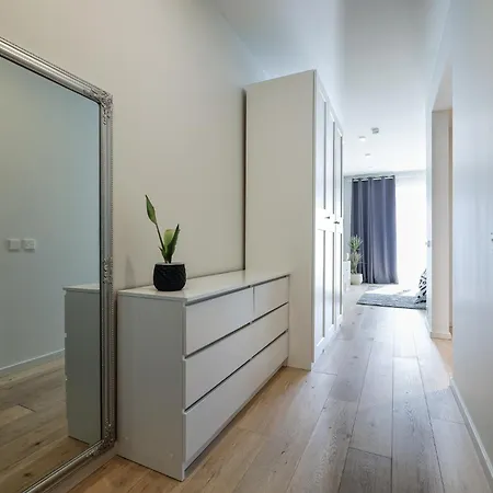 Apartment Elegant Flat Heart Of - Family Of 3 People Reval