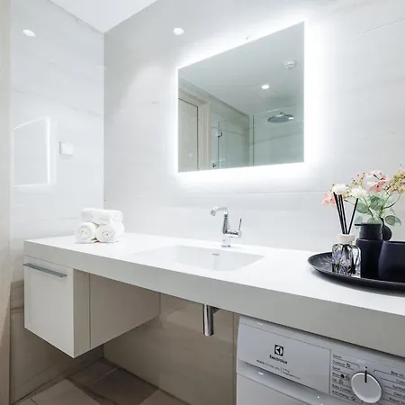 Elegant Flat Heart Of - Family Of 3 People Apartment *